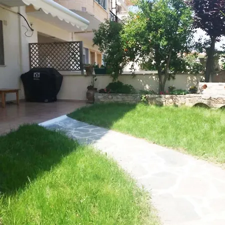 Cozy House In Kallithea With Garden Casa vacanze Kallithea (Chalkidiki)