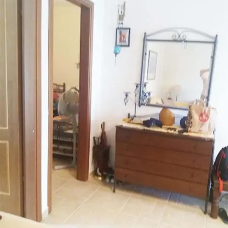 Cozy House In Kallithea With Garden Ferienhaus Kallithea (Chalkidiki)