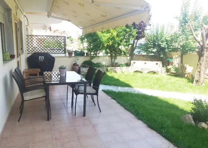 Cozy House In Kallithea With Garden 別荘 *